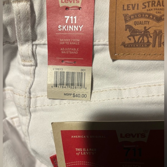 Levi's Girls' 711 Skinny Fit Jeans - Picture 6 of 6